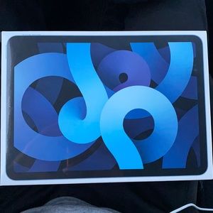 iPad Air 4th Generation 64 GB (WiFi)